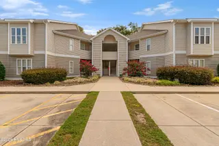 424 Commerce Avenue D, Morehead City, NC 28557 – photo 1: Bridgewood Condos, Unit 424 D
