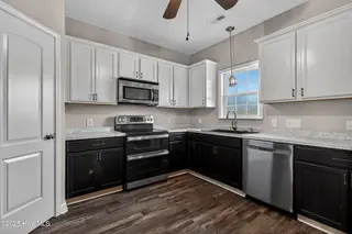 108 Woods Run Circle, Richlands, NC 28574 — 4-bedroom home in Trifield Estates, Richlands, NC, photo 12 of 42