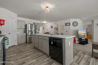 737 Landmark Cove, Carolina Shores, NC 28467 — 4-bedroom home in Landmark at Lighthouse Cove, Carolina Shores, NC, photo 13 of 39: Kitchen