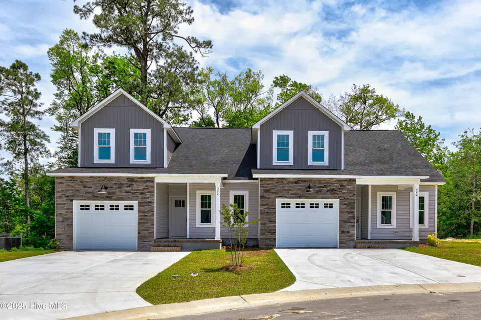 544 Timbercrest Circle SE, Bolivia, NC 28422 – photo 1 of 32: 520 Timbercrest Circle-print-001-005-520