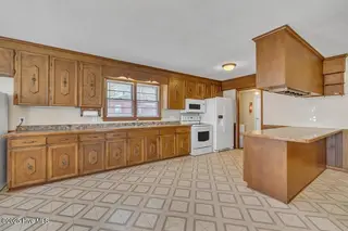 1317 Old Grantham Road, Goldsboro, NC 27530 – photo 4: 1317 Old Grantham Rd-7