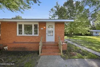 526 N A Street, Bridgeton, NC 28519 – photo 3: 40-web-or-mls-0C0A3511_edit
