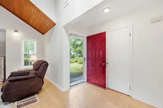 216 Lord Granville Drive, Morehead City, NC 28557 – photo 4: 5-web-or-mls-216 Lord Granville 030_edit