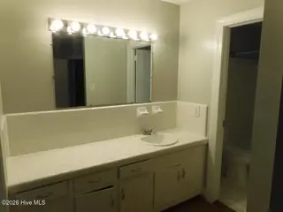 112 Fairlane Road, Greenville, NC 27834 – photo 16: 18 MASTER BATH