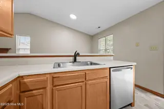104 Wigeon Road, Jacksonville, NC 28540 — 3-bedroom home in Mallard Creek, Jacksonville, NC, photo 7 of 41: 7-web-or-mls-104 Wigeon Rd. 21