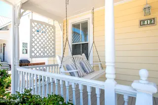 212 Broad Street, Beaufort, NC 28516 – photo 7: front porch