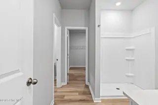 604 S Squires Run Lane, Richlands, NC 28574 – photo 22: Master Bathroom