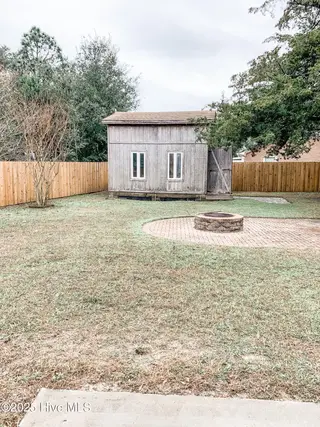 213 Santa Ana Drive, Wilmington, NC 28412 — 3-bedroom home in Monterey Heights, Wilmington, NC, photo 12 of 13: Sapho12