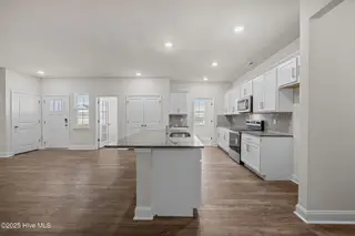 228 Lake Tyler Drive, New Bern, NC 28560 – photo 15: 17-web-or-mls-DSC_9441