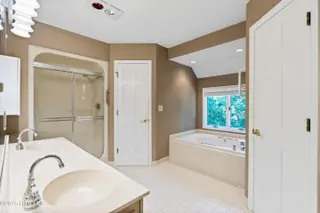 153 Olde Point Road, Hampstead, NC 28443 – photo 10: Primary-bathroom