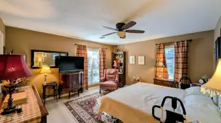 642 Redwood Drive, Southern Pines, NC 28387 — 2-bedroom townhome in Knlwd Vlg, Southern Pines, NC, photo 19 of 41: PXL_20260908_142024092~2