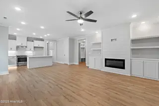 2062 Greenside Manor Drive SW, Ocean Isle Beach, NC 28469 – photo 16: 20_big room