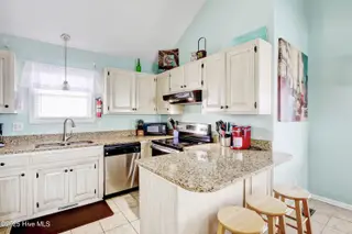 2334 New River Inlet Road 2, North Topsail Beach, NC 28460 – photo 24: Kitchen