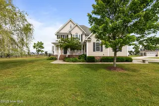 110 Lands End Drive, Elizabeth City, NC 27909 – photo 7: 8-web-or-mls-_Y9A4190