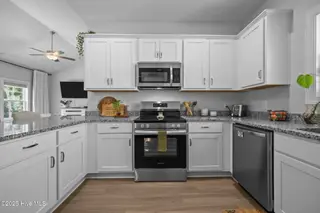 602 Bright Harvest Drive, Maysville, NC 28555 – photo 16: 27-web-or-mls-602 Bright Harvest Dr. 57