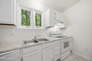 118 Fletcher Place, Greenville, NC 27858 – photo 9: 21-print-bls_0020