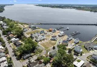 402 40 Front Street, Washington, NC 27889 – photo 4: Screenshot 2026-04-23 at 11.40.14 AM