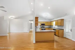 117 Clearbrook Way, New Bern, NC 28562 — 3-bedroom home in Berne Glade, New Bern, NC, photo 15 of 49: 117 Clearbrook Way, New Bern, NC 28562