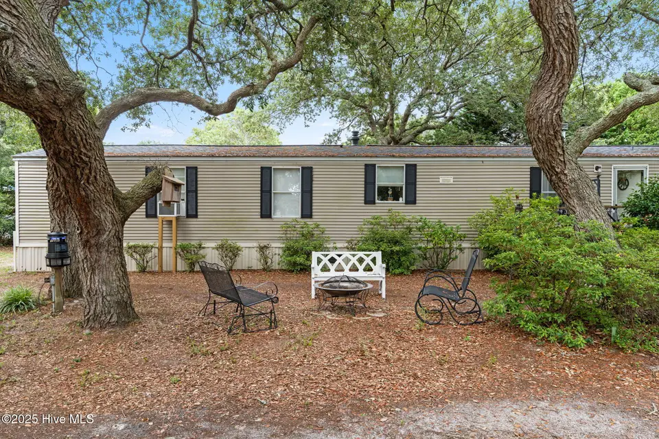 1757 Oxpen Road SW, Supply, NC 28462 – photo 1 of 33: 9-web-or-mls-CAMMediaLLC.com (31 of 38)