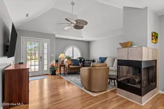 7816 Cypress Island Drive, Wilmington, NC 28412 — 3-bedroom home in Cypress Island, Wilmington, NC, photo 3 of 57: 28-web-or-mls-DSC08353