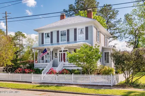 323 E 2nd St, Washington