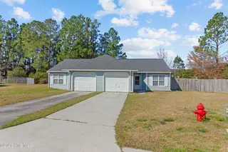120 Jenny Lane, Havelock, NC 28532 — 2-bedroom townhome in Village Park, Havelock, NC, photo 2 of 25: 33_img_9020