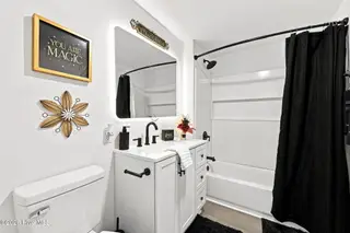 1222 Cedar Street, New Bern, NC 28560 – photo 19: Cedar_bathroom