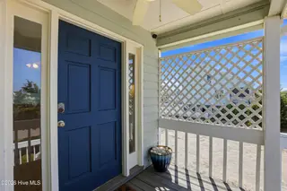 315 Brunswick Avenue W, Holden Beach, NC 28462 – photo 4: 6_315_brunswick_ave_w_006