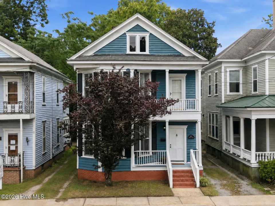 403 N Market Street, Washington, NC 27889 – photo 1 of 47: 403 N Market- Front