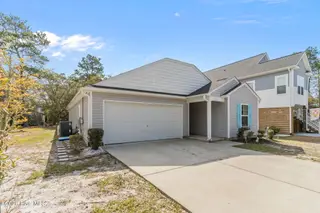 152 NW 10th Street, Oak Island, NC 28465 – photo 4: 48-web-or-mls-DSC09415