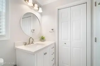 405 Ocean Drive, Emerald Isle, NC 28594 – photo 21: 28-web-or-mls-cchadwick-visuals-405-ocea