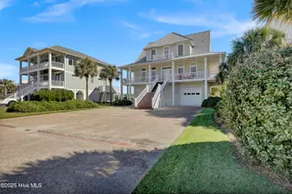 4 Sailview Drive, North Topsail Beach, NC 28460 – photo 2: 6G8A5313