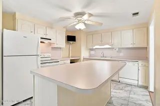 910 Old Grantham Road, Goldsboro, NC 27530 – photo 22: Kitchen