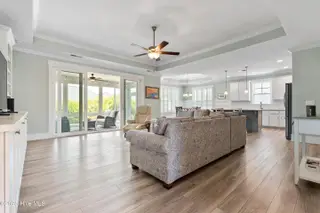7000 Sevilleen Drive SW, Ocean Isle Beach, NC 28469 – photo 20: S Living room