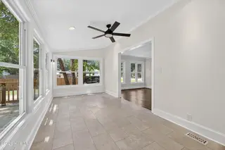 208 Dupont Circle, Greenville, NC 27858 – photo 20: Sunroom