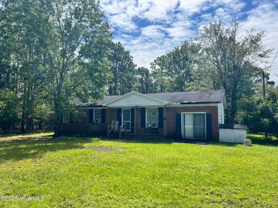 300 Fifty Lakes Drive, Southport, NC 28461 – photo 1 of 18: IMG_5290