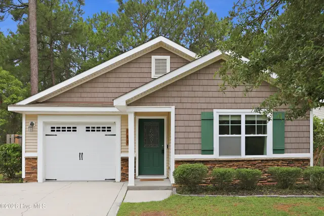 108 Oyster Landing Drive, Sneads Ferry, NC 28460