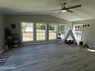 350 Hinson Lane, Richlands, NC 28574 — 3-bedroom manufactured home in Danny Baysden, Richlands, NC, photo 6 of 8: IMG_2987