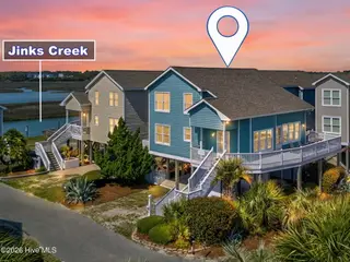 17 Sandpiper Drive, Ocean Isle Beach, NC 28469 — 5-bedroom home in Island Park, Ocean Isle Beach, NC, photo 3 of 54: KahunaPhoto.com-1 copy 2