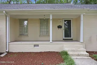 103 Greenwood Drive, Greenville, NC 27834 – photo 7: 14-web-or-mls-IMG_0005-(1)_edit