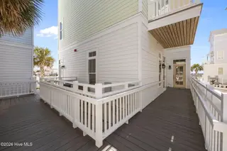 110 West Drive B, Atlantic Beach, NC 28512 – photo 5: 26-web-or-mls-IMG_6176