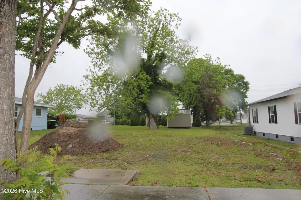 1308 5 Fisher Street, Morehead City, NC 28557 – photo 1 of 2: 1308 Fisher