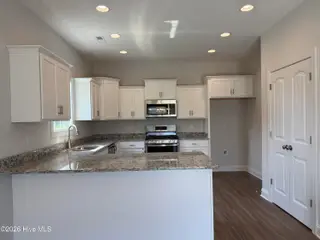 3000 Bluewater Boulevard, New Bern, NC 28562 – photo 13: IMG_0272