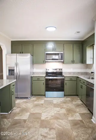 108 Kelliwood Drive, Goldsboro, NC 27534 — 3-bedroom home in Kelliwood, Goldsboro, NC, photo 12 of 28: 108-Kelliwood-11