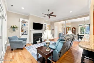 4542 Moss Bend, New Bern, NC 28562 – photo 11: 26-web-or-mls-DSC_5899_edit