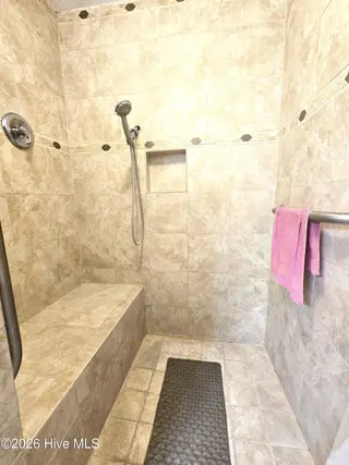 1014a Kings Way, New Bern, NC 28562 – photo 15: Bathroom tiled shower