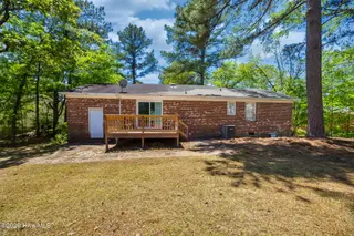 200 Sandhills Circle, Pinehurst, NC 28374 – photo 12: 200 Sandhills Circle-9