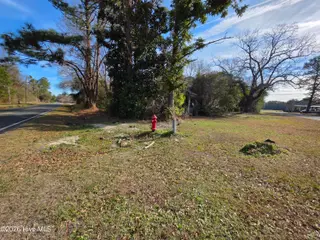 1081 Red Bug Road, Hallsboro, NC 28442 – photo 7: 20260112_103557