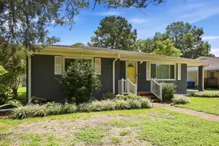 111 Jackson Street, Washington, NC 27889 – photo 3: 2-web-or-mls-IMG_0774_edit