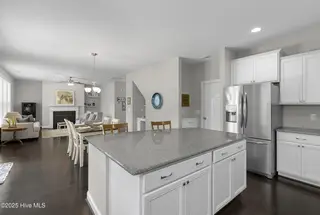 5028 Laurenbridge Lane, Wilmington, NC 28409 – photo 24: Laurenbridge5028-6kitShaneL33A5620-CR2